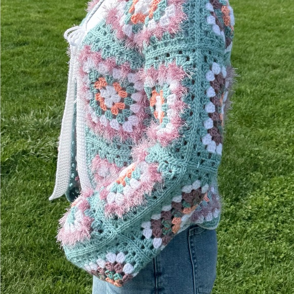 Colorful Crochet Patterned Cardigan - Picture 8 of 15